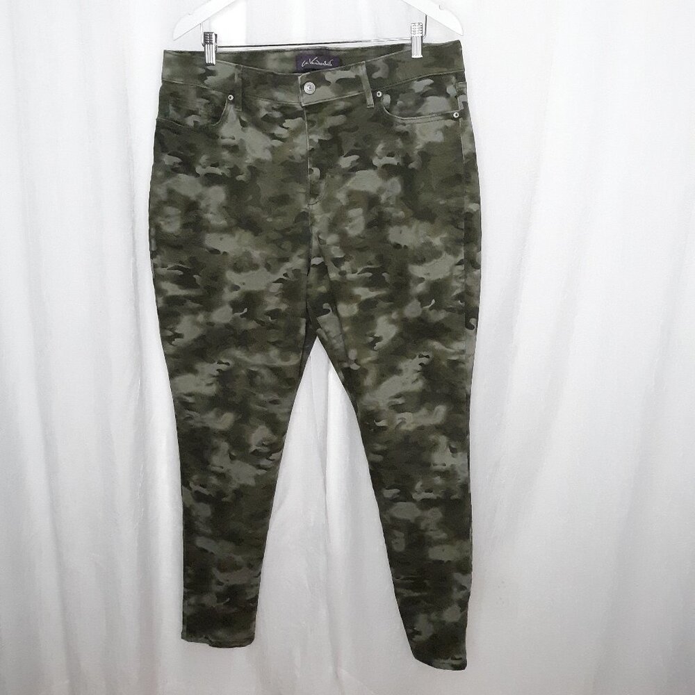 Gloria Vanderbilt Comfort Curvy Skinny Jeans in Green Camo